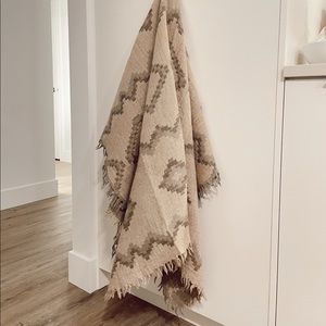 Aritzia Large Wool Scarf